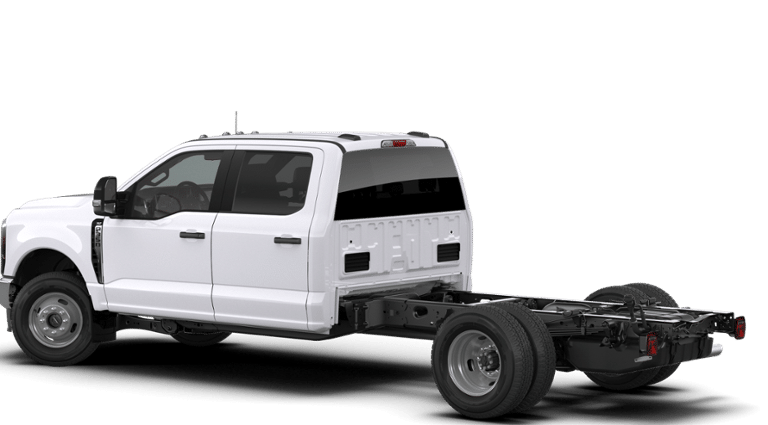 2026 Ford F-350 Super Duty Chassis Cab XLT - Photo 24