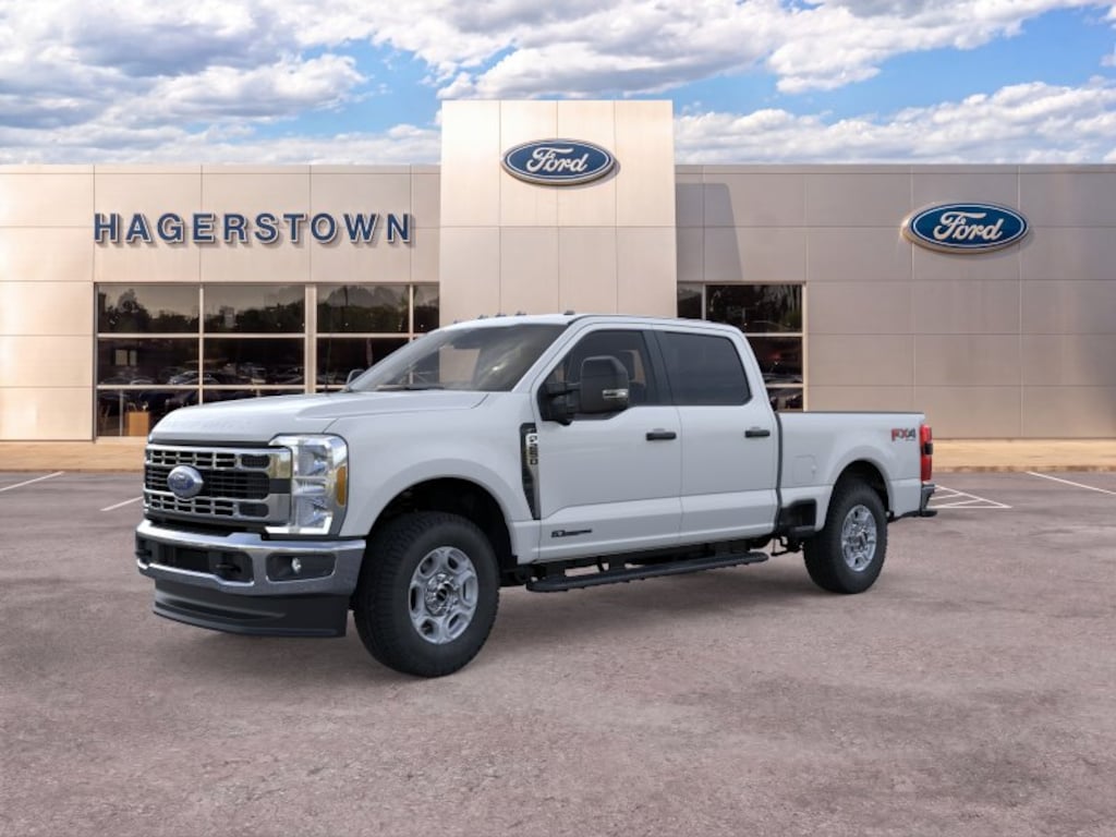 New 2026 Ford F-250 XLT Truck Crew Cab