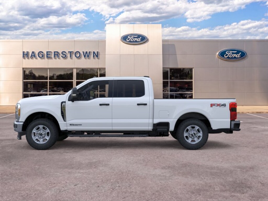 New 2026 Ford F-250 XLT Truck Crew Cab