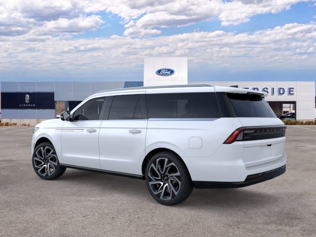 New 2026 Lincoln Navigator L Reserve SUV