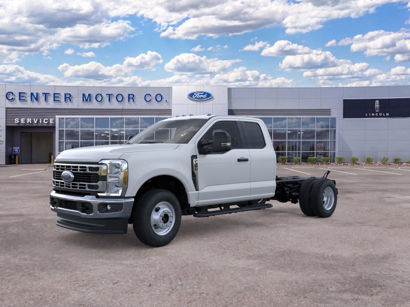  Ford Chassis Cab