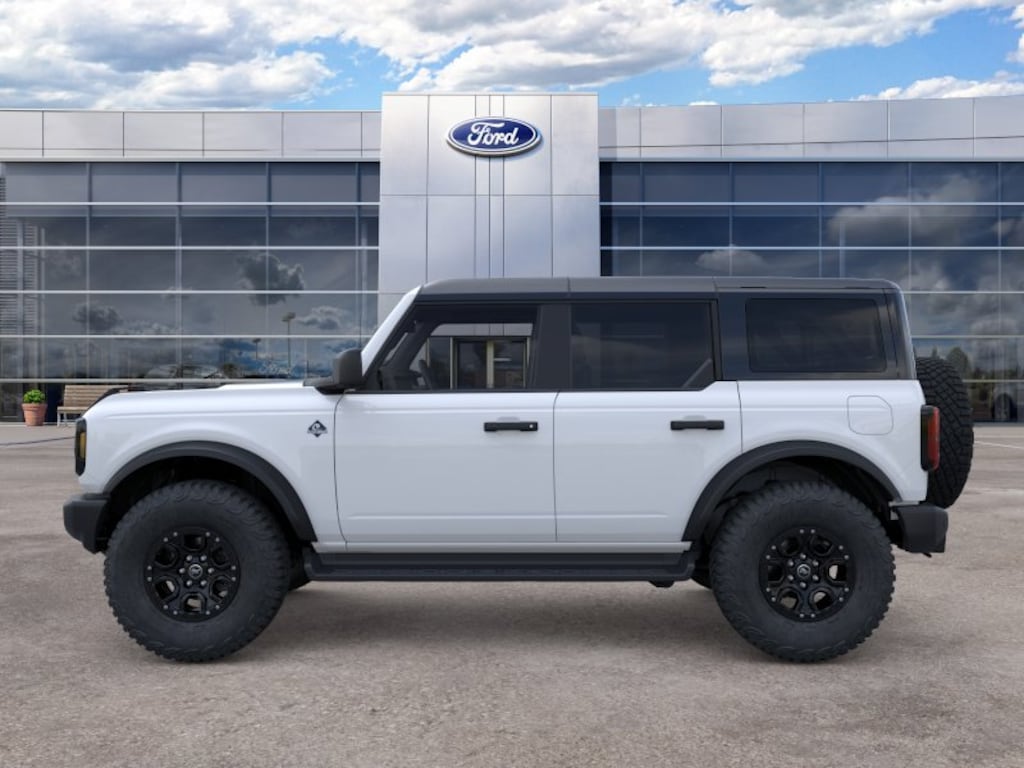 New 2026 Ford Bronco Outer Banks SUV
