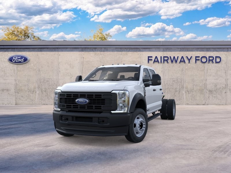 2026 Ford F-450 Super Duty Chassis Cab XL - Photo 2