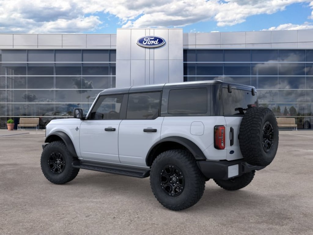 New 2026 Ford Bronco Outer Banks SUV