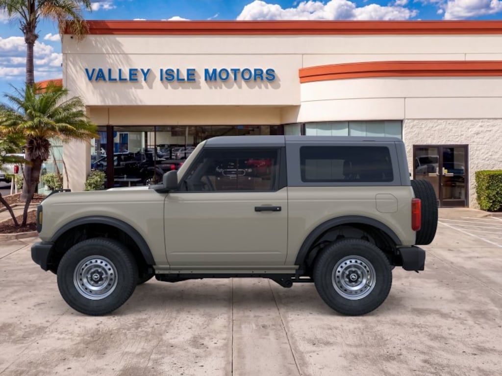 New 2026 Ford Bronco Base SUV