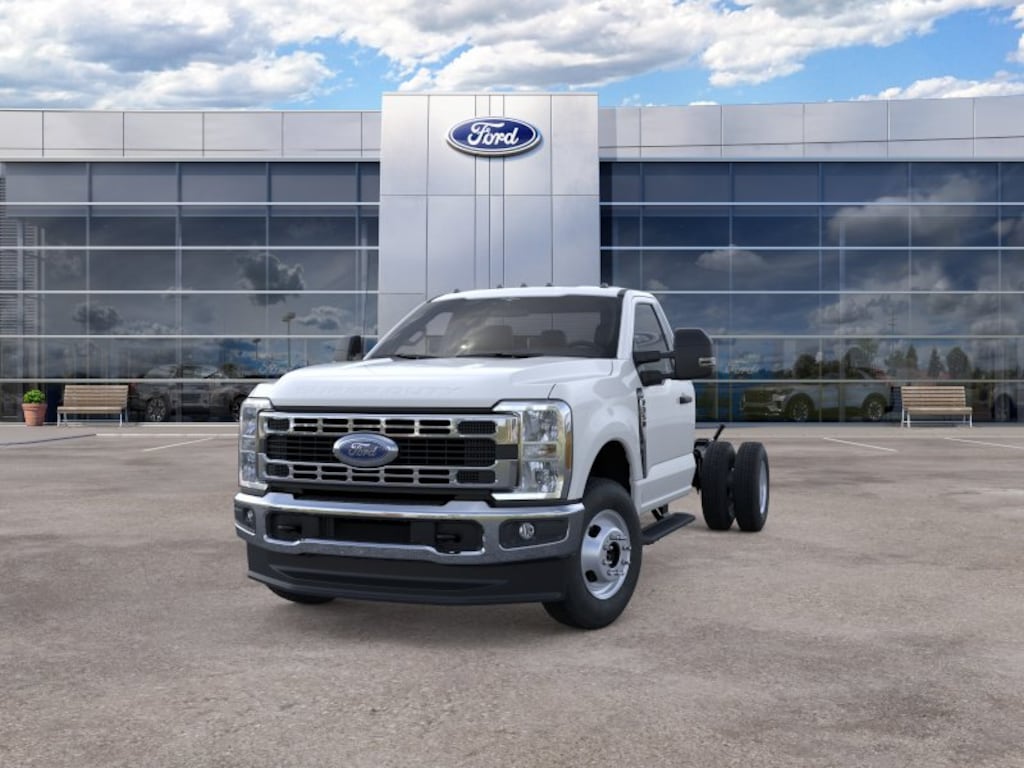 New 2026 Ford F-350SD XL Chassis
