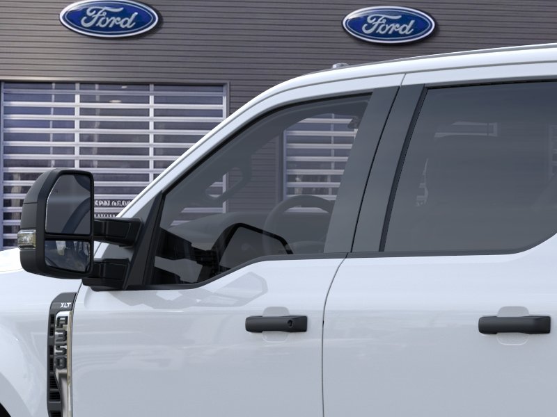 2026 Ford F-350 Super Duty Chassis Cab XLT - Photo 20