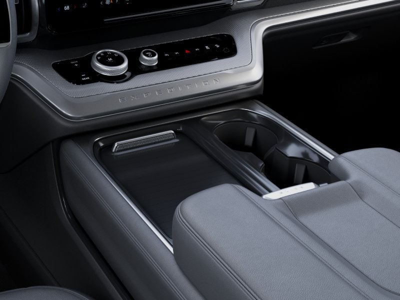 2027 Ford Expedition 4DR 4WD Active SUV