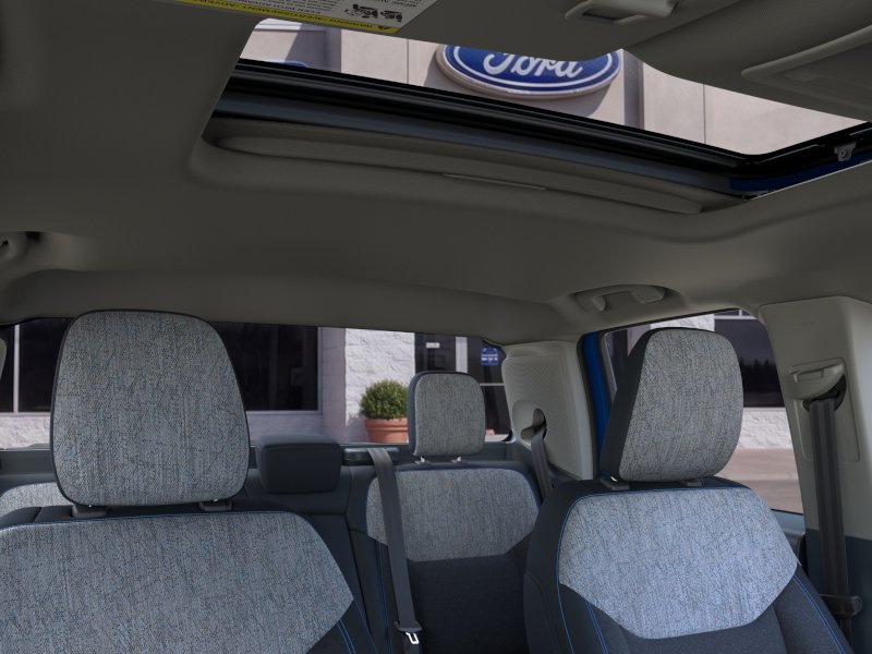 2025 Ford Maverick XLT - Photo 12