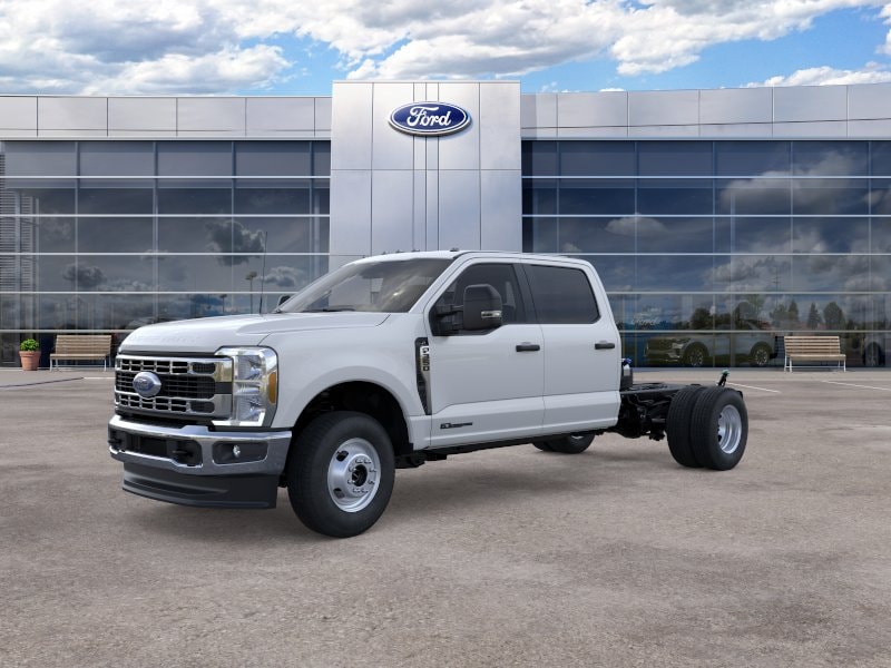 2026 Ford F-350 Super Duty Chassis Cab XL