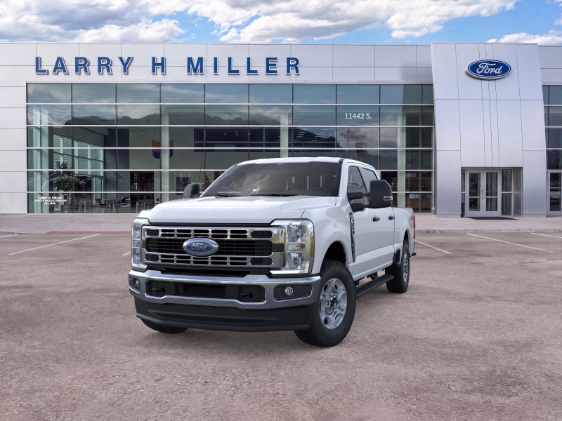 New 2026 Ford Super Duty F-250 SRW XLT 4WD Crew Cab 8' Box V8 Engine