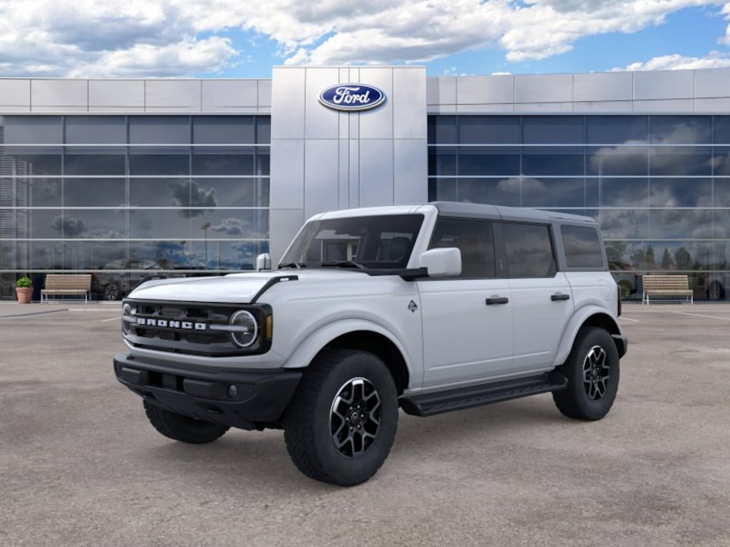 New 2026 Ford Bronco Outer Banks SUV