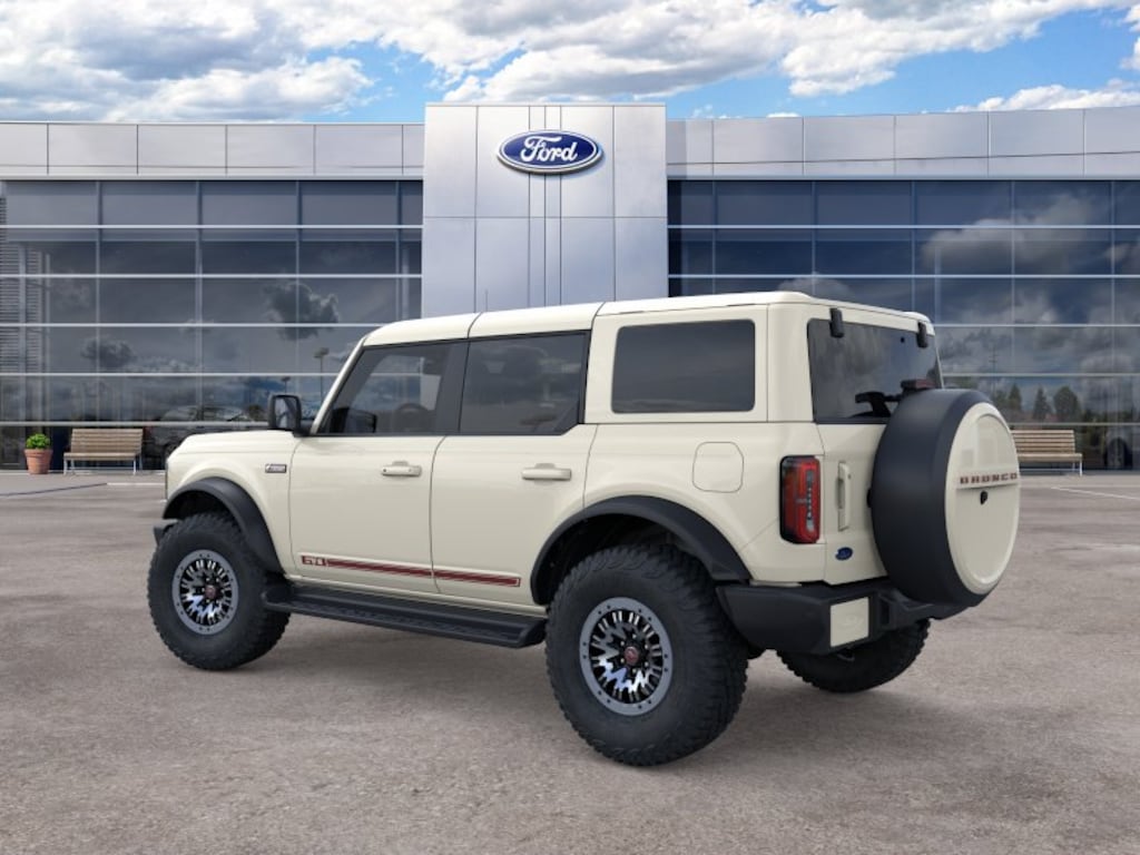 New 2026 Ford Bronco Outer Banks SUV