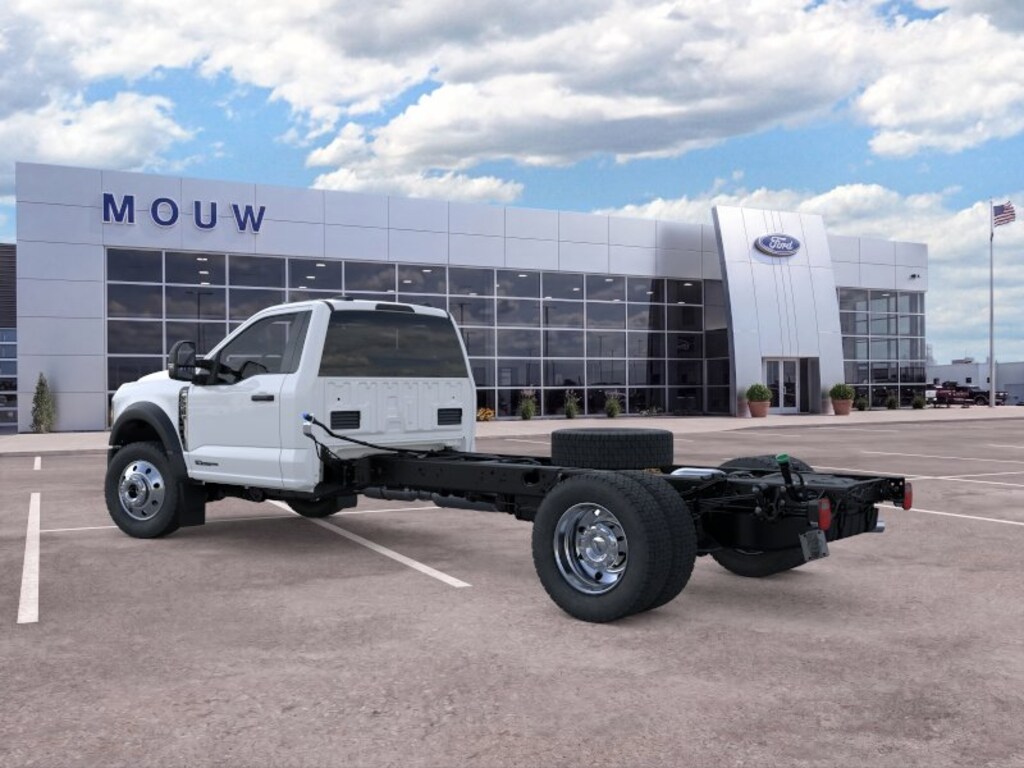 New 2025 Ford Super Duty F-550 DRW F-550 XLT TRUCK
