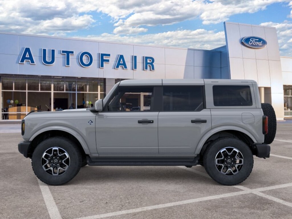 New 2026 Ford Bronco Outer Banks SUV