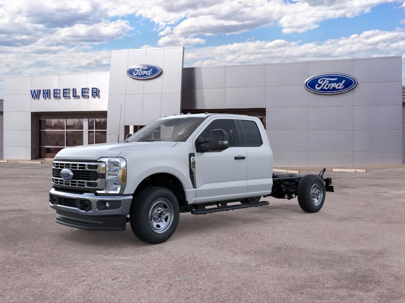 2026 Ford F-350 Super Duty Chassis Cab