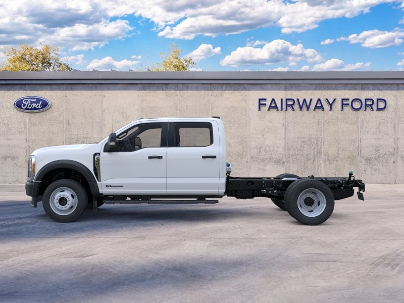 2026 Ford F-450 Super Duty Chassis Cab XL - Photo 3