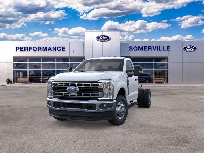 2026 Ford F-350 Super Duty Chassis Cab XL - Photo 2