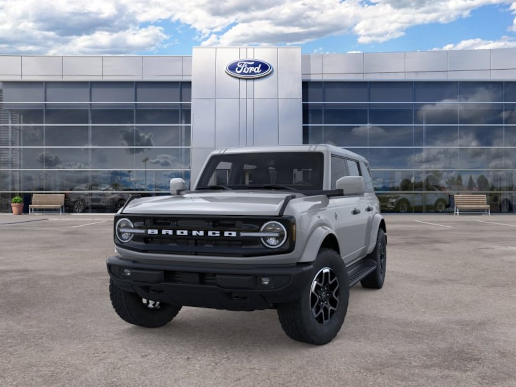 New 2026 Ford Bronco Outer Banks SUV