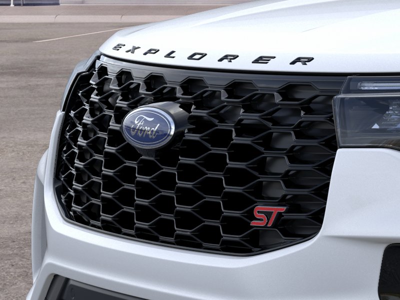 2026 Ford Explorer ST - Photo 17