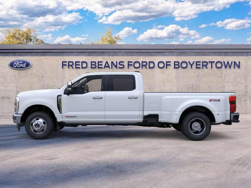 New 2026 Ford F-350 Lariat Truck Crew Cab