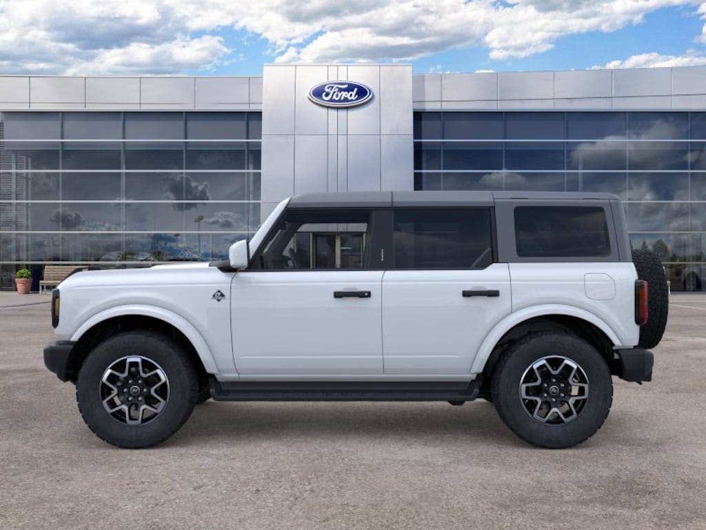 New 2026 Ford Bronco Outer Banks SUV