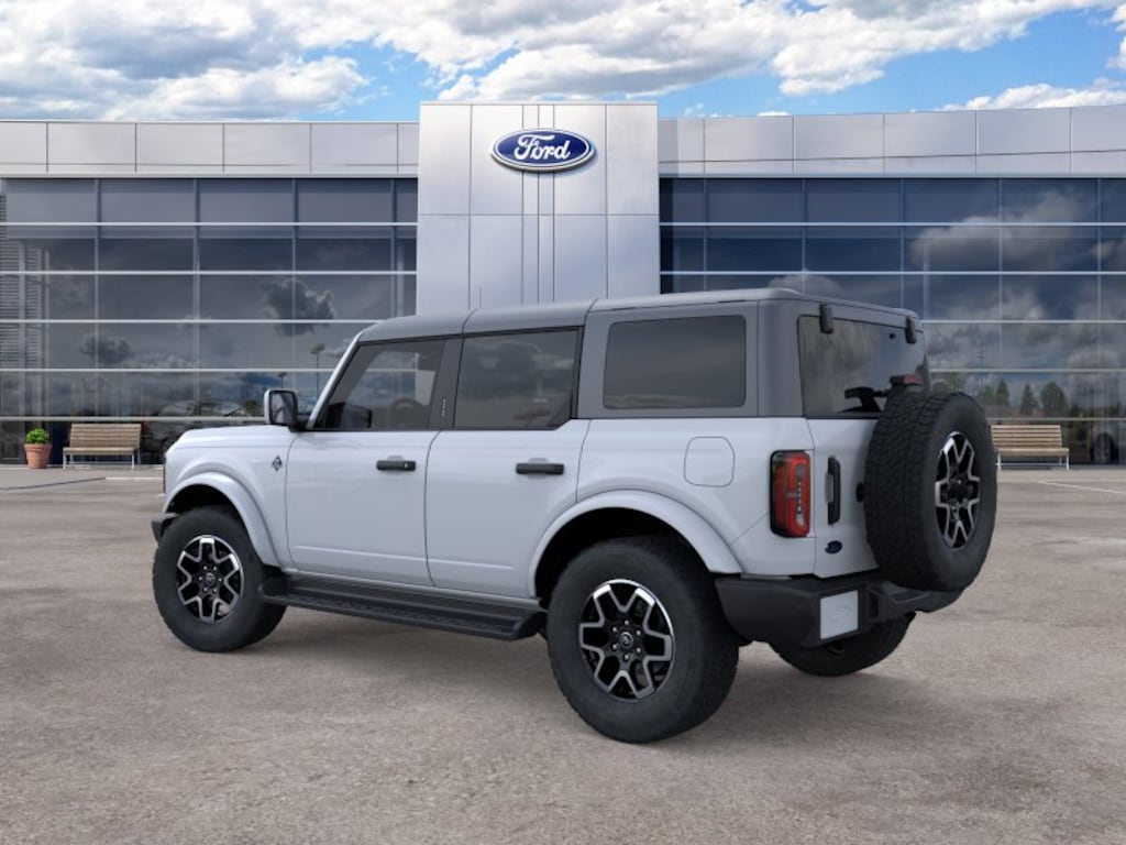 New 2026 Ford Bronco Outer Banks SUV