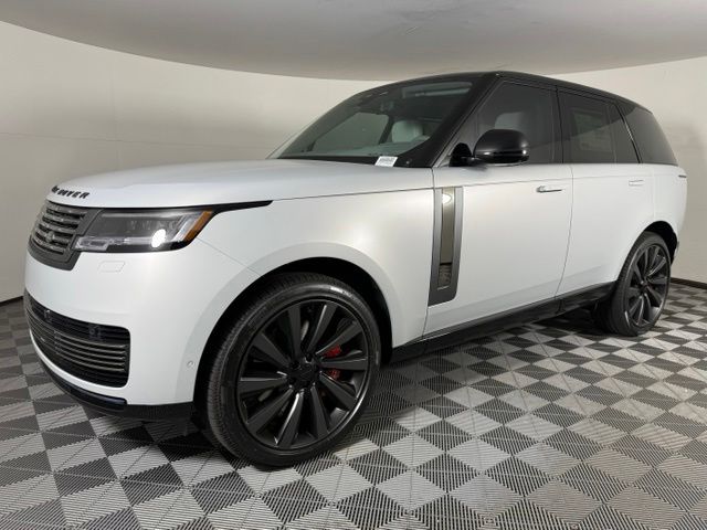 New 2026 Land Rover Range Rover SV Signature Suite SUV