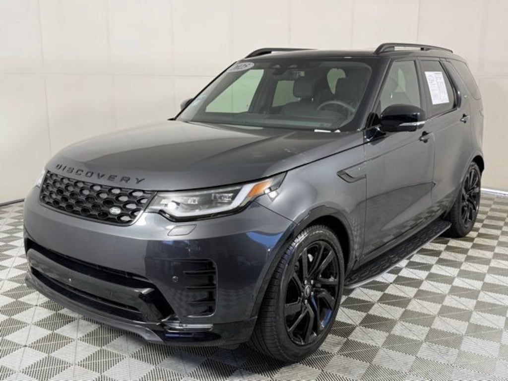 Certified 2025 Land Rover Discovery Dynamic SE SUV