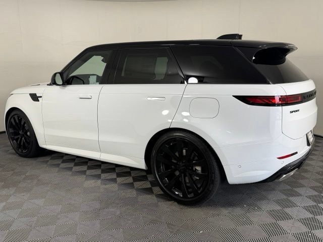 New 2026 Land Rover Range Rover Sport Dynamic SE SUV