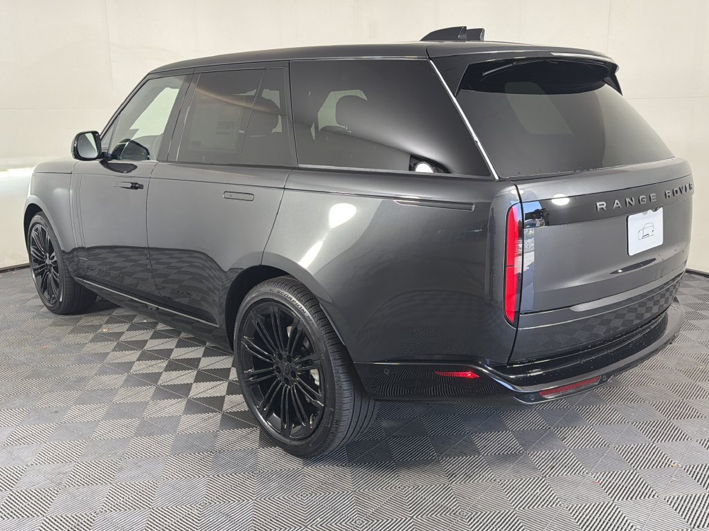 New 2026 Land Rover Range Rover SE SUV