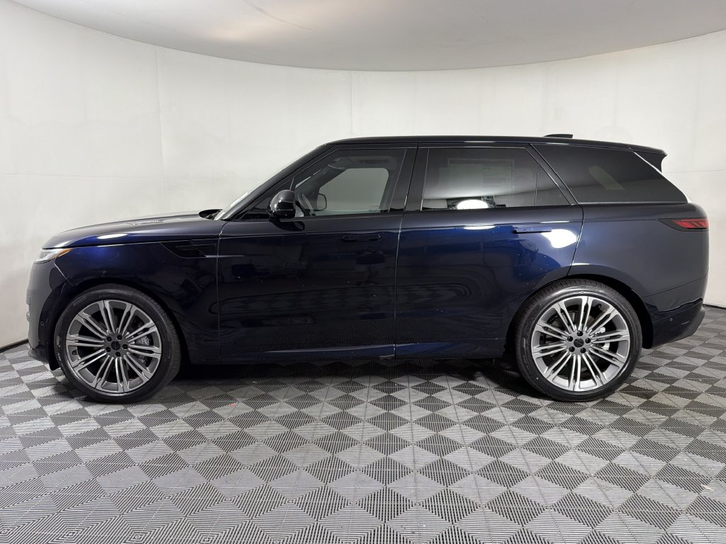New 2026 Land Rover Range Rover Sport Dynamic SE SUV