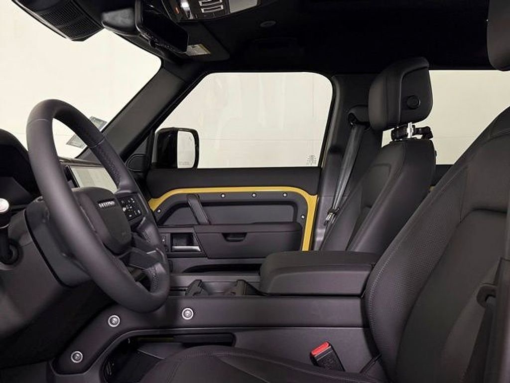 New 2026 Land Rover Defender 110 Trophy Edition - Sandglow Defender 110 Trophy Edition - Sandglow SUV