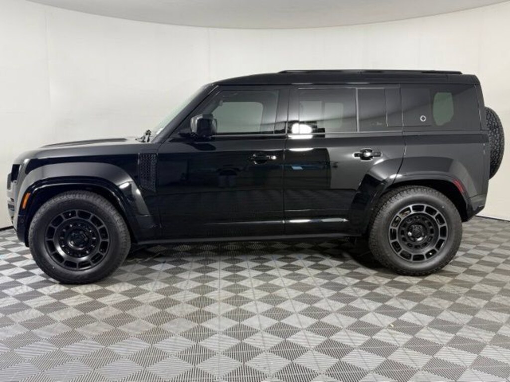 New 2026 Land Rover Defender 110 Octa Black Defender 110 Octa Black SUV