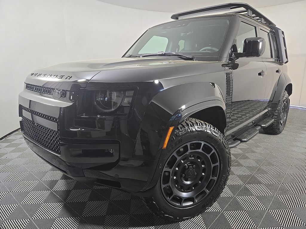 Land Rover Defender 110 Octa Black