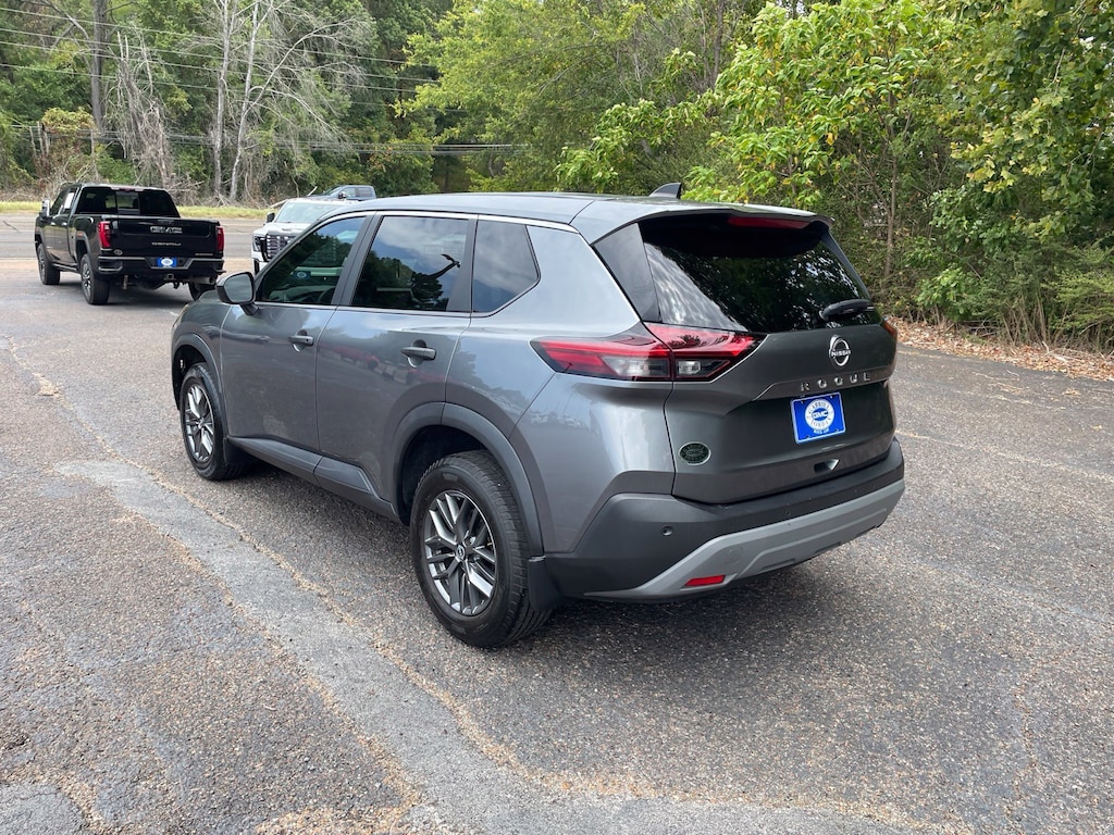 Used 2023 Nissan Rogue S SUV