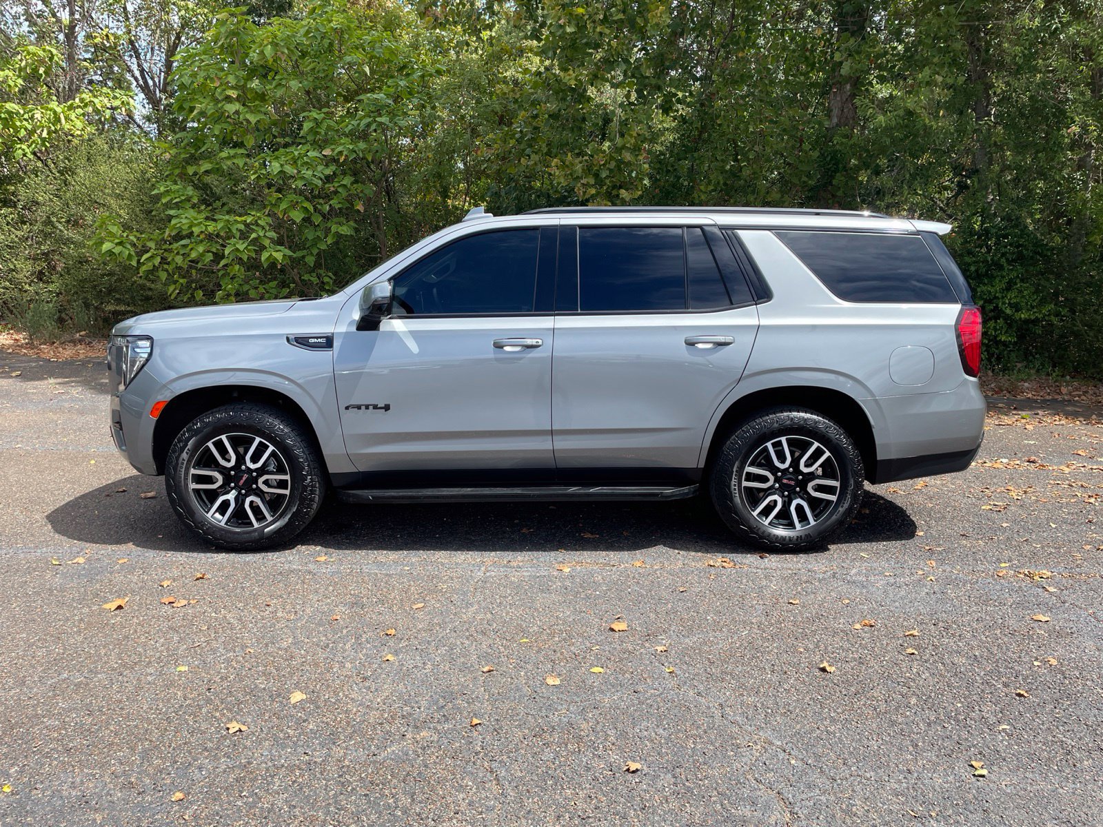 Used 2024 GMC Yukon AT4 SUV
