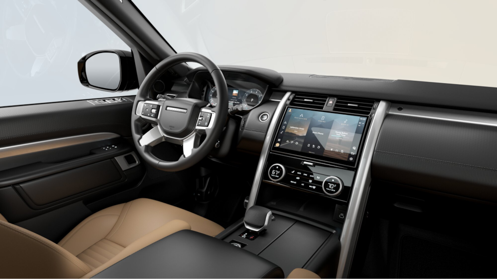 New 2026 Land Rover Discovery Dynamic SE SUV