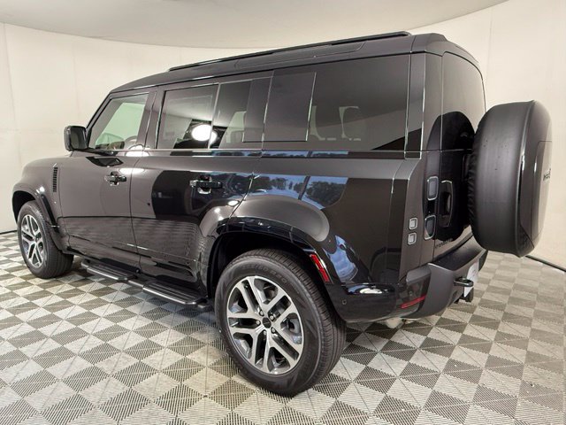 New 2026 Land Rover Defender 110 X-Dynamic SE SUV