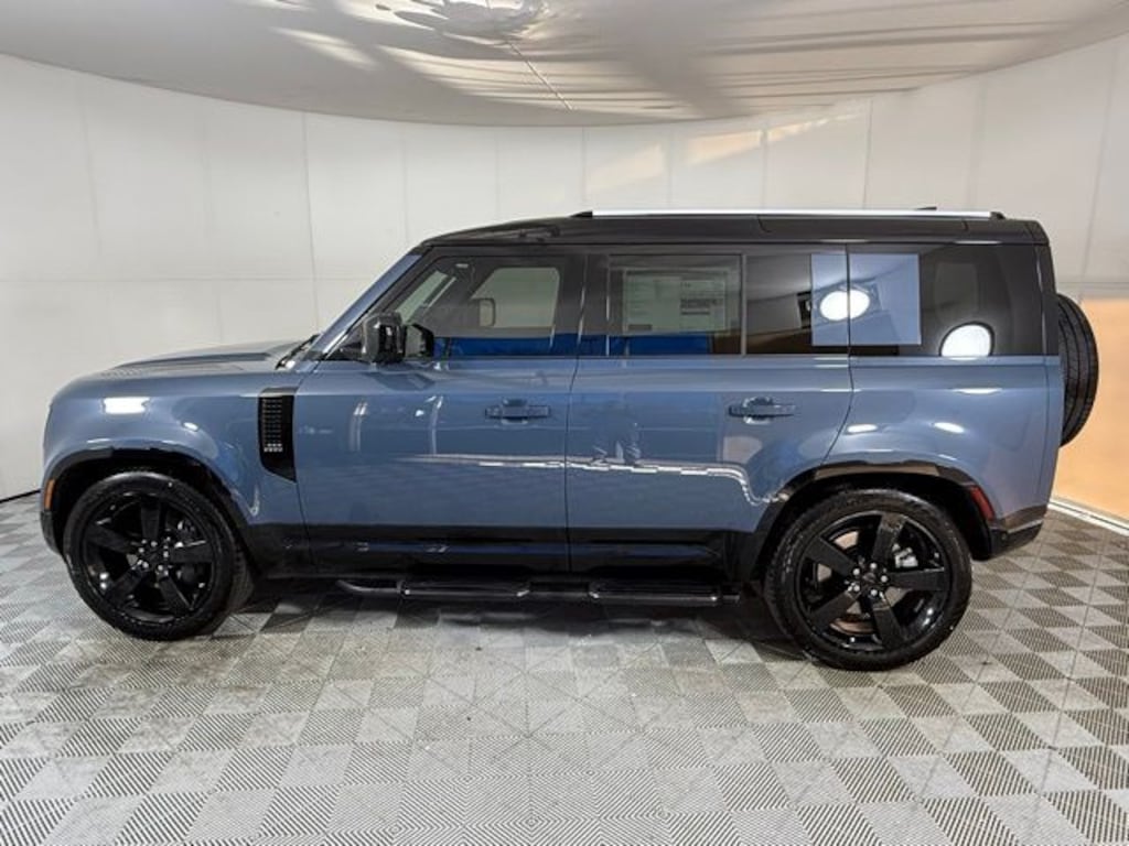 New 2026 Land Rover Defender 110 400PS X-Dynamic SE SUV