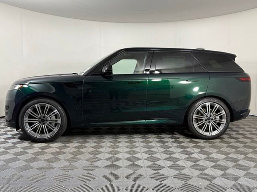 New 2026 Land Rover Range Rover Sport Dynamic SE SUV