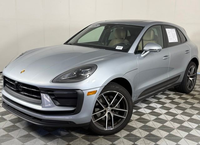 2025 Porsche Macan