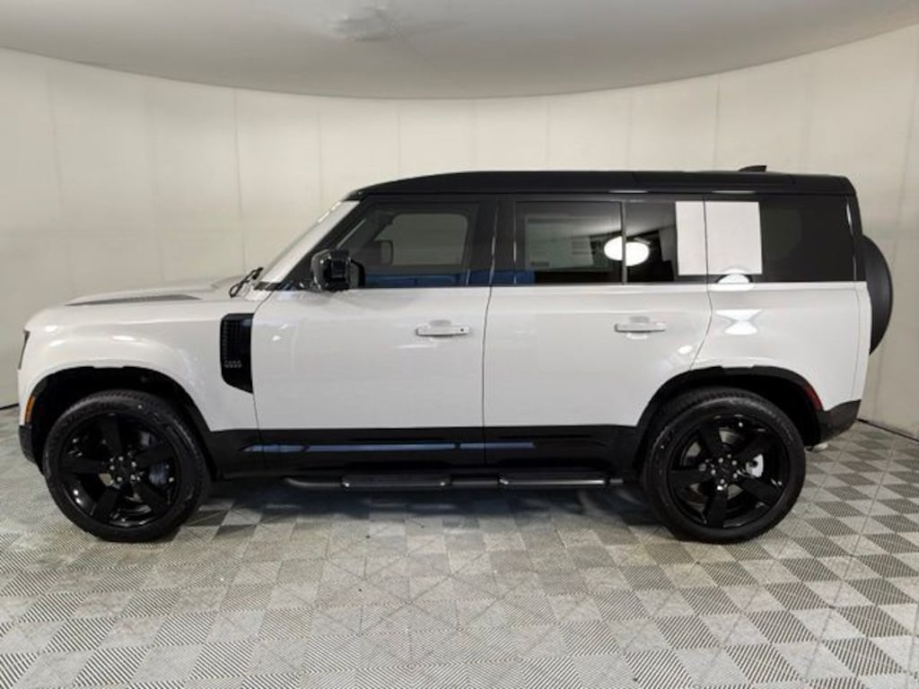 New 2026 Land Rover Defender 110 X-Dynamic SE SUV