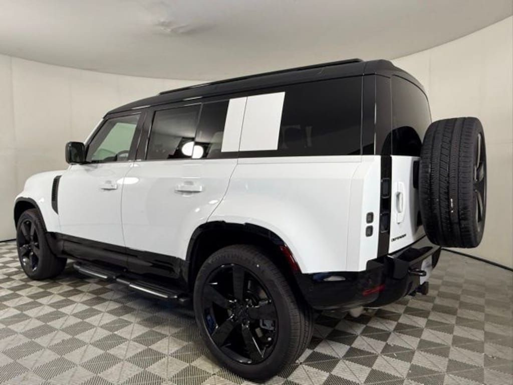 New 2026 Land Rover Defender 110 X-Dynamic SE SUV