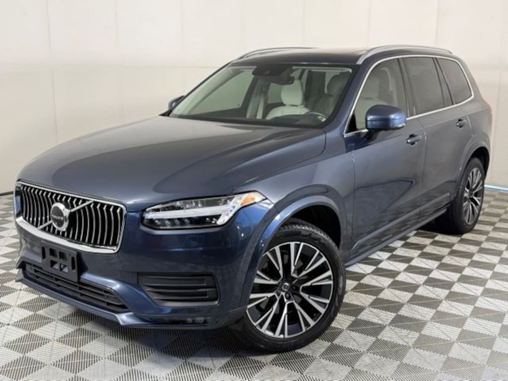 Used 2022 Volvo XC90 T6 Momentum SUV