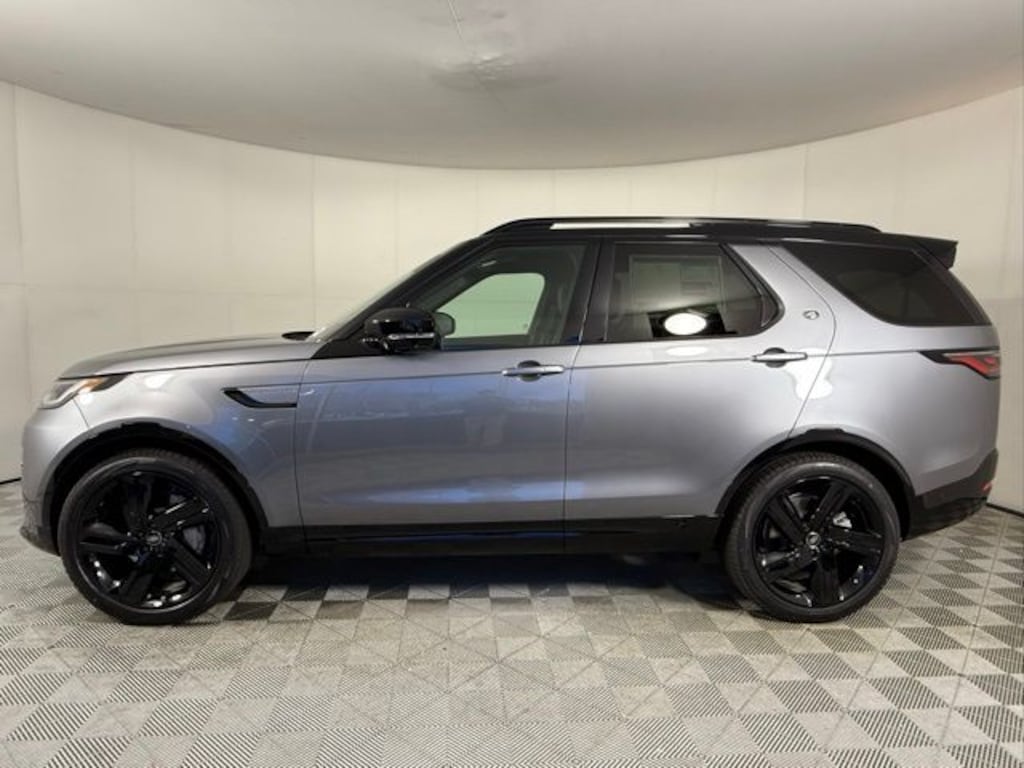 New 2026 Land Rover Discovery Dynamic SE 300PS SUV