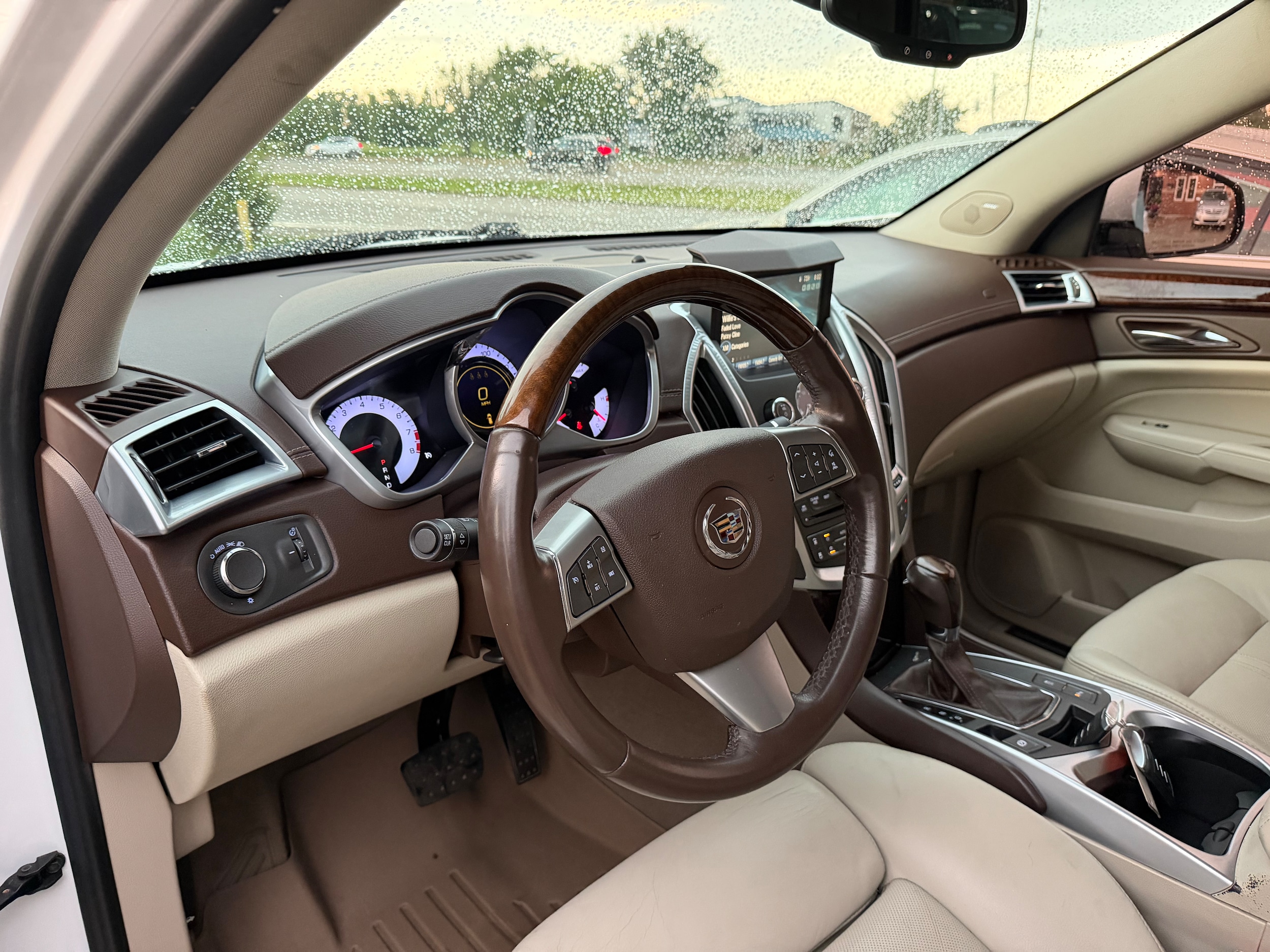 2011 Cadillac SRX Luxury Collection - Photo 11