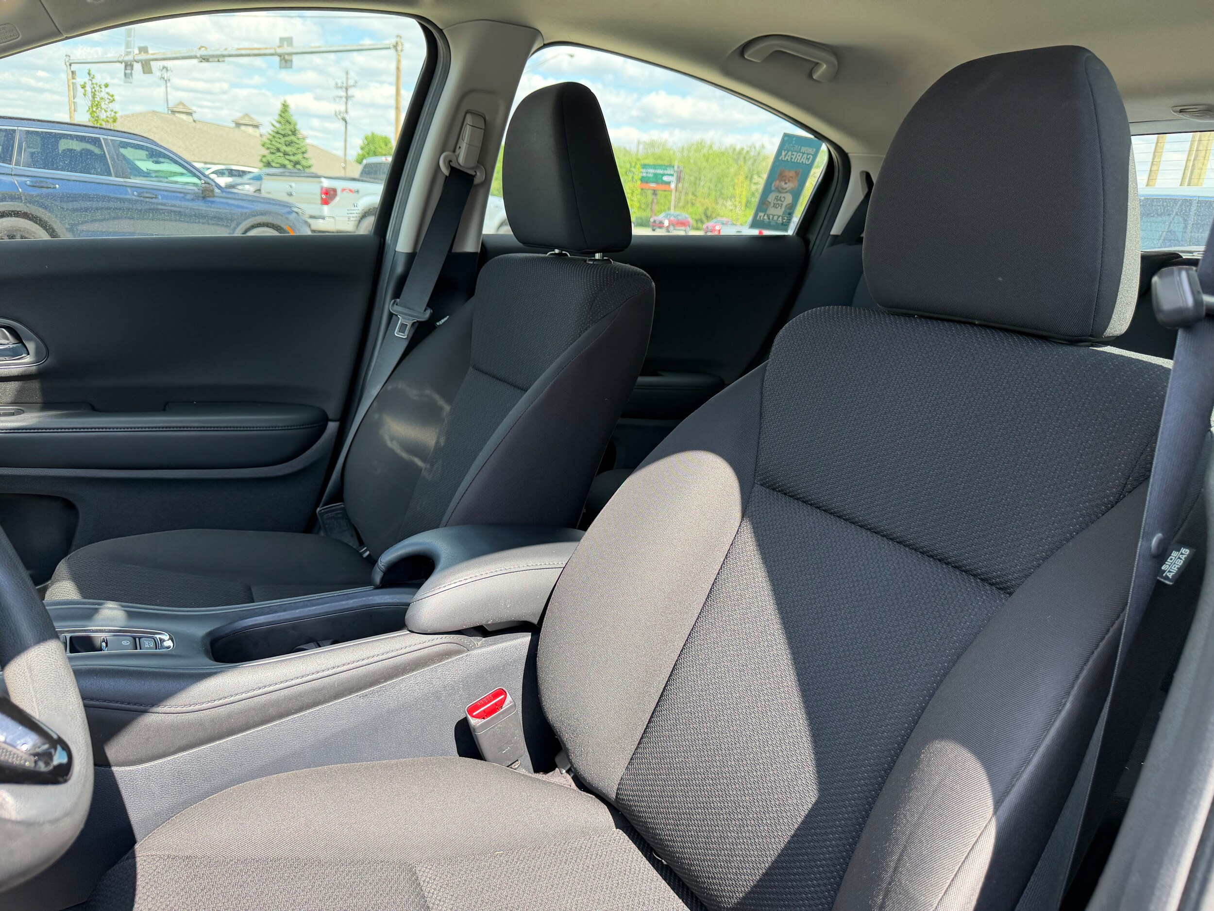 2018 Honda HR-V LX - Photo 8