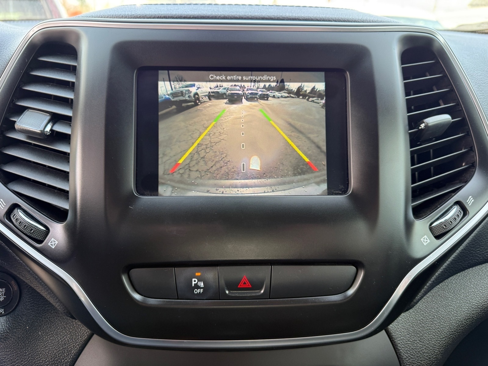 2019 Jeep Cherokee Latitude Plus - Photo 31