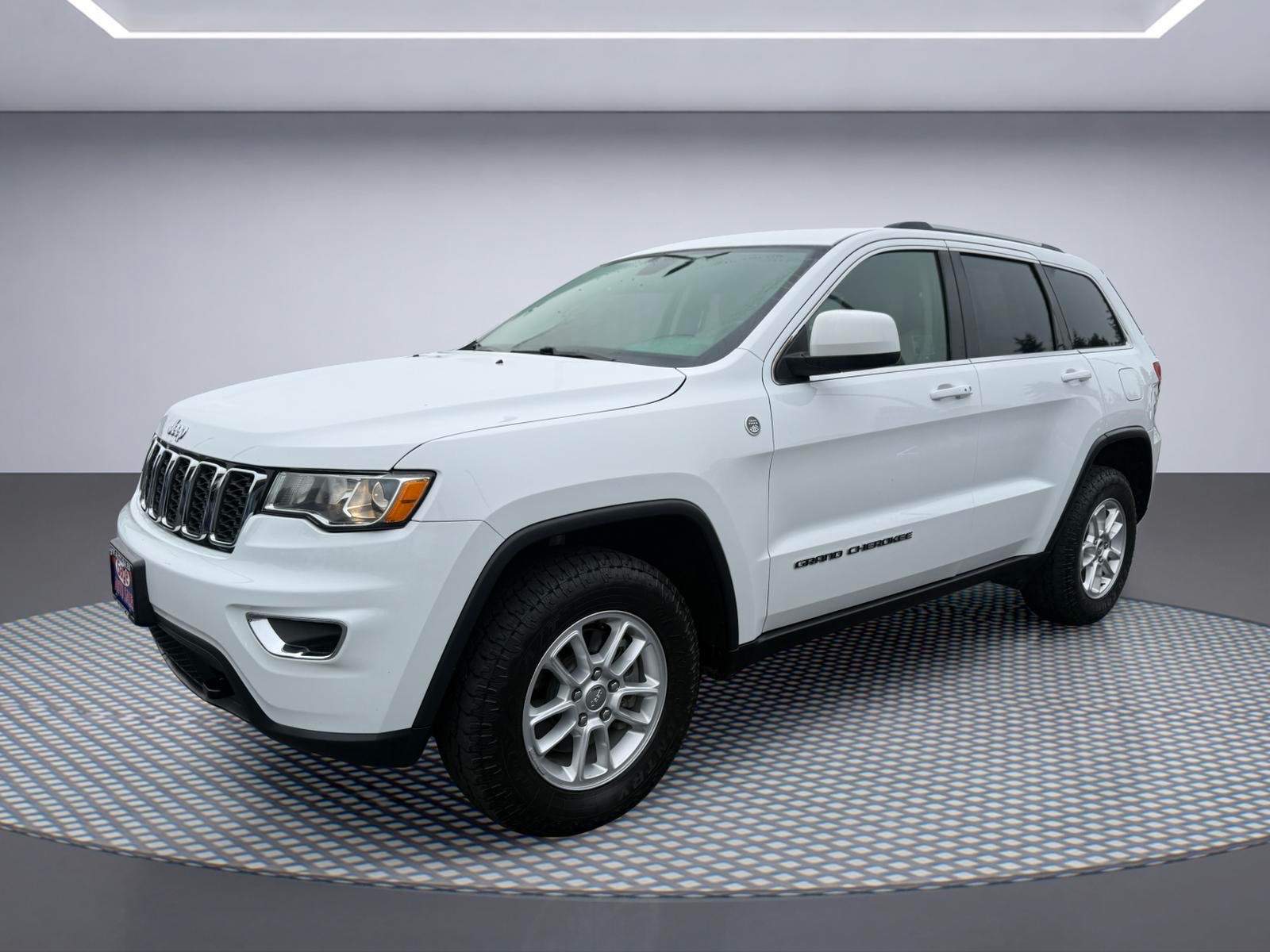 Used 2018 Jeep Grand Cherokee Laredo E SUV